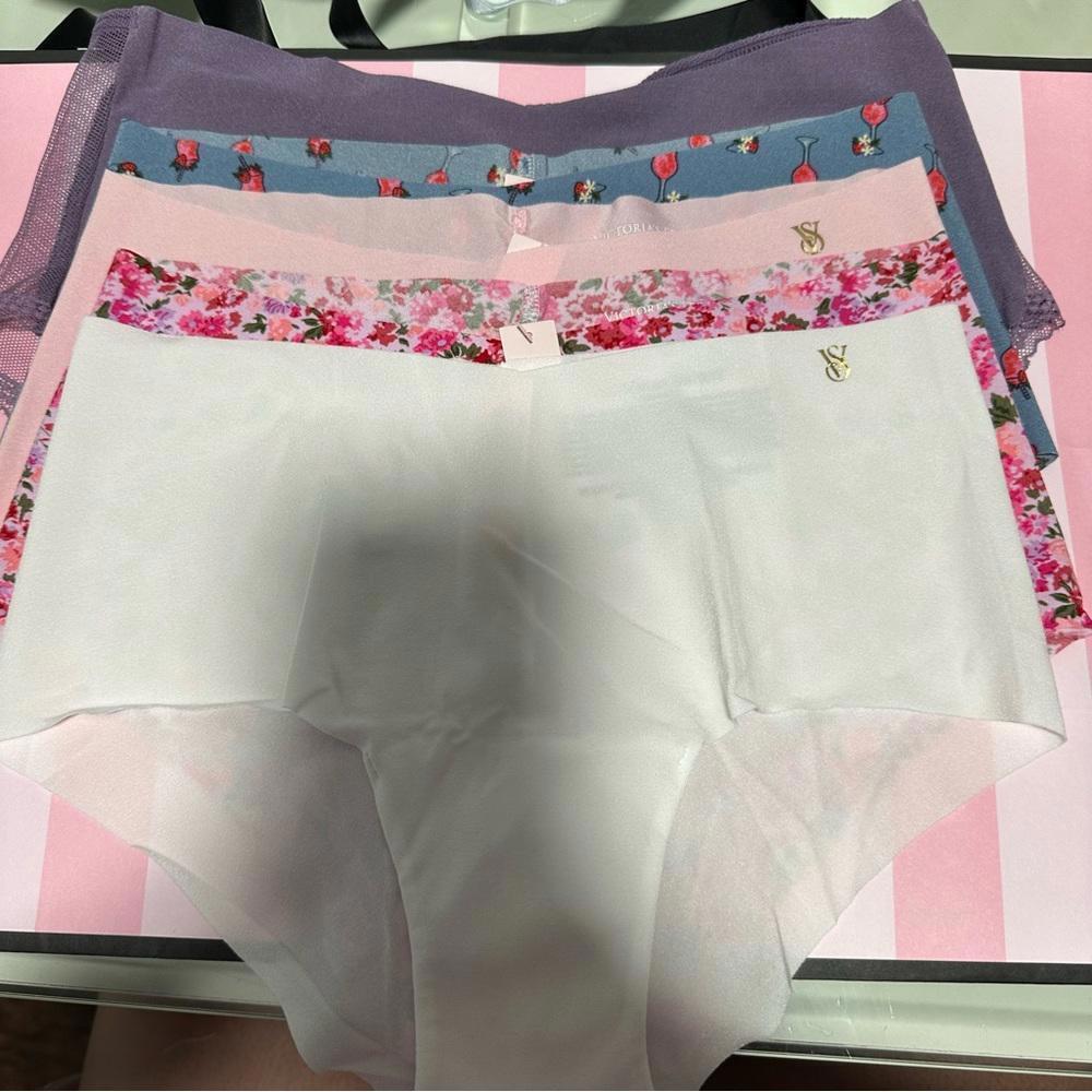 Victoria’s Secret No Show Cheeky Panties